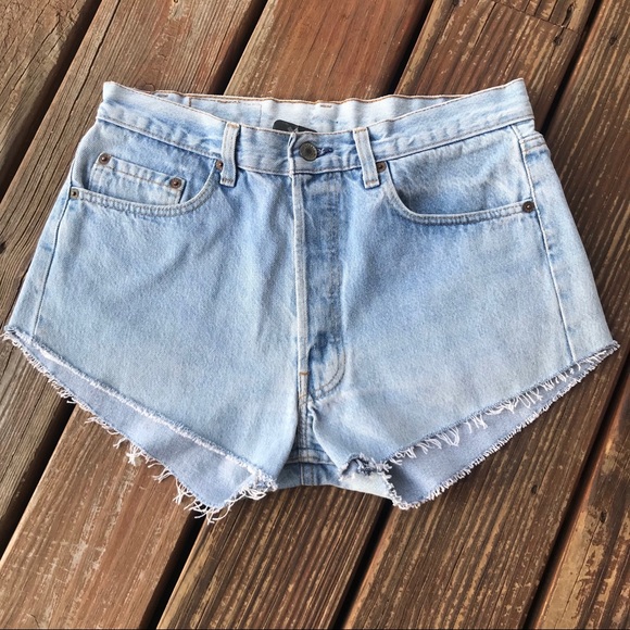 NWT Levi shorts - Picture 2 of 6